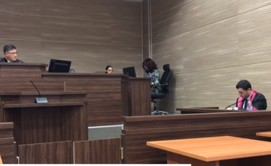 Gjykatës e avokatit u humb kontakti me të akuzuarin për terrorizëm (Video)