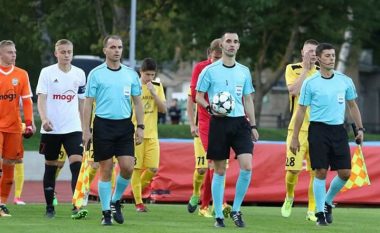Treshja e gjyqtarëve nga Kosova gjykojnë ndeshjen miqësore mes Maltës dhe Estonisë