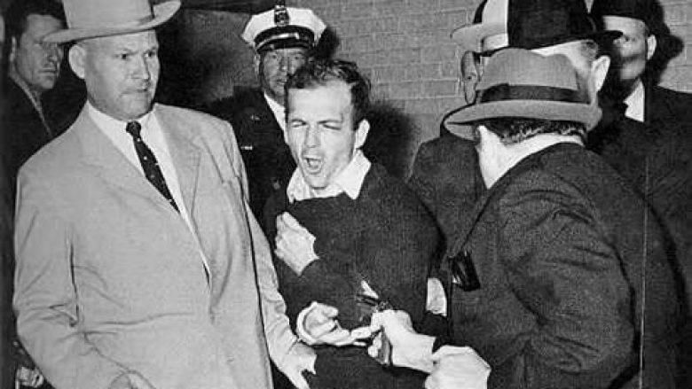 Hapja e dosjeve lidhur me vrasjen e John F.Kenedy: A ishte takuar Oswald me oficerin e KGB-së para vrasjes së Kennedit?