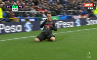 Ozil kalon Arsenalin në epërsi ndaj Evertonit (Video)