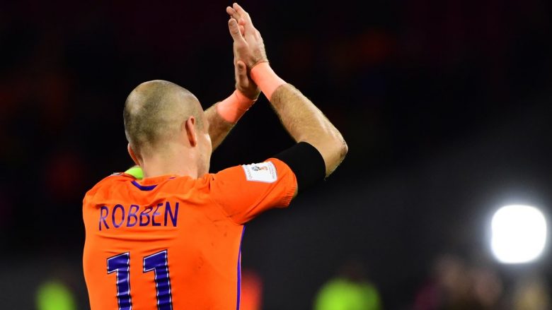 Arjen Robben pensionohet nga kombëtarja