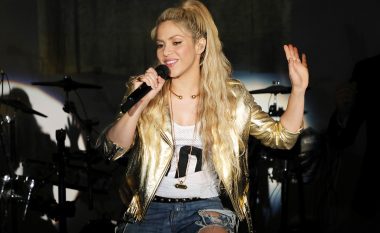 Shakira tradhton Piquen me një 22-vjeçar, ai ishte pjesë e klipit të këngëtares (Foto/Video)