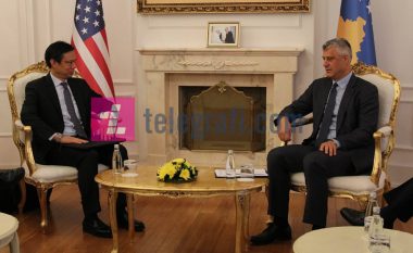 Hoyt Brian Yee nis vizitën në Kosovë, takon liderët politikë