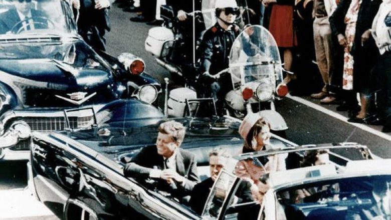 Pse u vra Kennedy? Pesë teoritë për vrasjen e ish-presidentit amerikan!