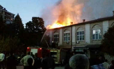 Zjarri kaploi një fabrikë në Kumanovë, lëndohet punëtori