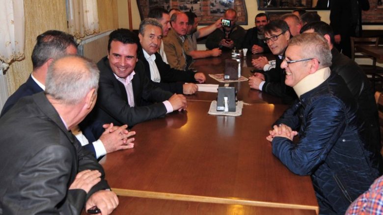 Kryeministri Zaev nënshkruan marrëveshje me esnafin e Çarshisë së Vjetër