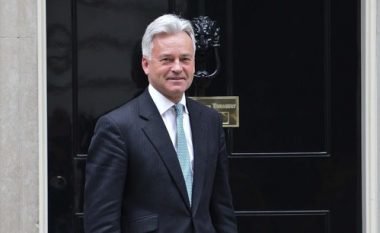 Ministri për Evropë i Britanisë së Madhe viziton Kosovën