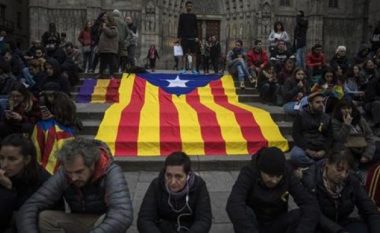 ​Portës në Kataloni, kërkohet lirimi i të burgosurve politik