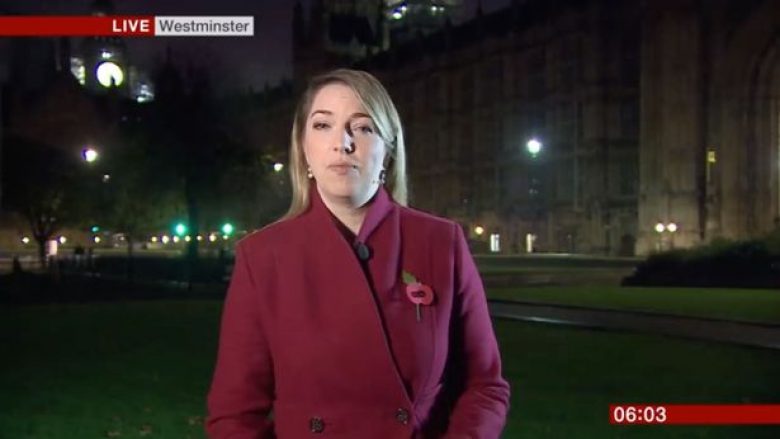 Gazetarja e BBC-së po raportonte live para ndërtesës së Parlamentit për Brexit-in, në sfond dëgjoheshin klithma sikur dikush po bënte seks (Video)