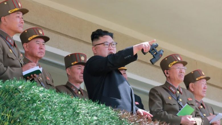 Koreja Veriore hakon kompanitë dhe qeveritë