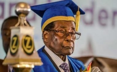 Mugabe shkarkohet nga drejtimi i partisë Zanu-PF
