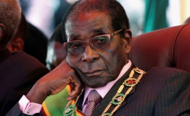 Mugabe jep dorëheqje, festë e madhe në Zimbabve (Video)