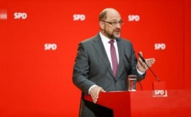 ​Martin Schulz nën presion për aleancë me Merkelin