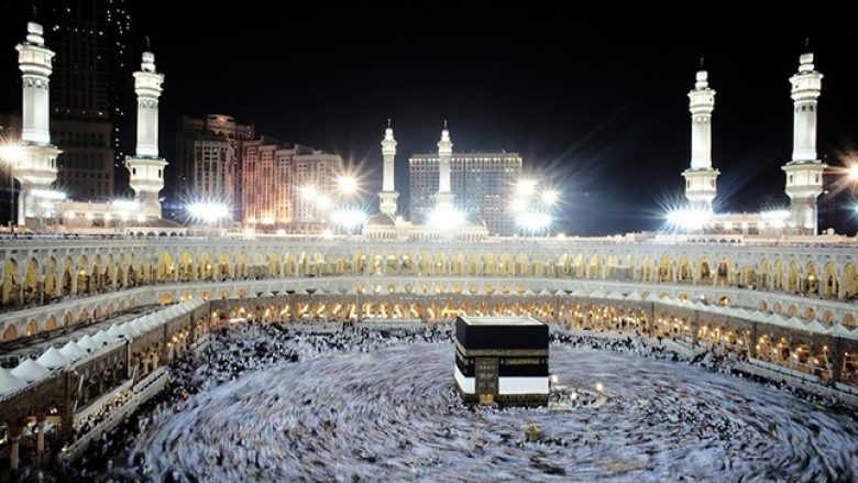 Ndalohet fotografimi dhe filmimi i dy xhamive të shenjta në Mekë dhe Medinë?