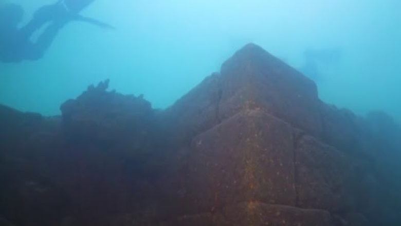 Kështjella 3 mijë vjeçare gjendet në fund të liqenit (Video)