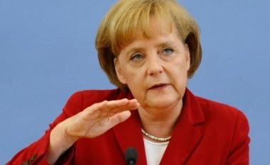 Merkel: Gjermania plotësisht e përfshirë në BE pavarësisht krizës politike