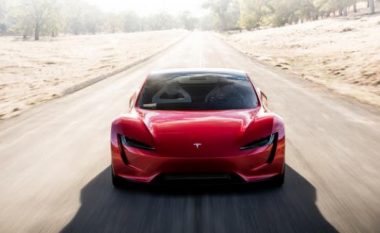 Tesla zbulon Roadsterin e ri (Foto/Video)