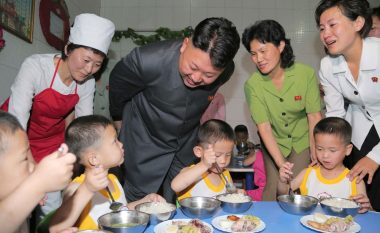 Të dhëna shokuese: Mësohet çfarë hanë në Korenë e Veriut, mish artificial për të varfrit, pica për të pasurit (Foto)