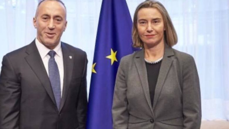 Reagon zyra e kryeministrit: Lajmi për largimin e Mogherinit nga takimi, fabrikim i medieve serbe