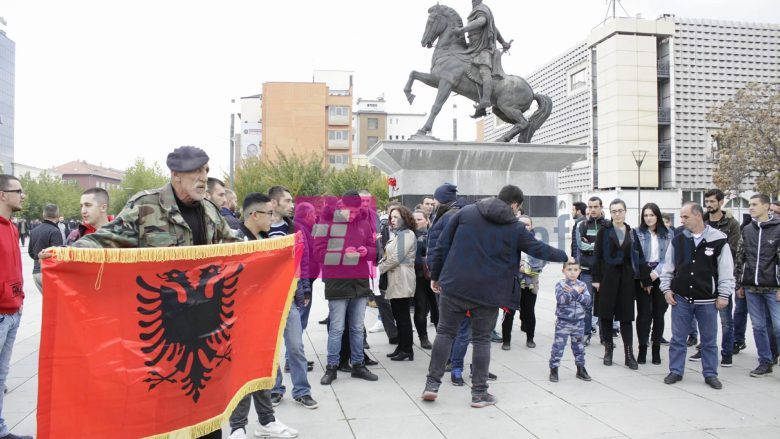 Përfundon protesta e familjarëve të dënuarave të grupit “Kumanova” (Foto/Video)