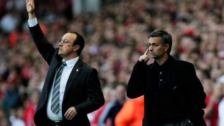 Benitez: Mou trajner i madh, por më shqetësojnë tre lojtarë të Unitedit