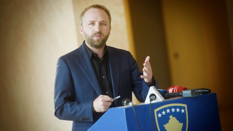 Tahiri: Kosova do të bëhet me Kod Civil