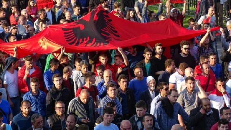 Sot në Shkup, protestë kundër aktvendimit gjyqësor për rastin “Lagja e Trimave”