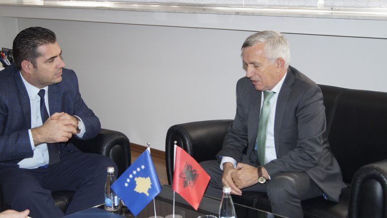 Duhet thëllim i bashkëpunimit ekonomik Kosovë-Shqipëri