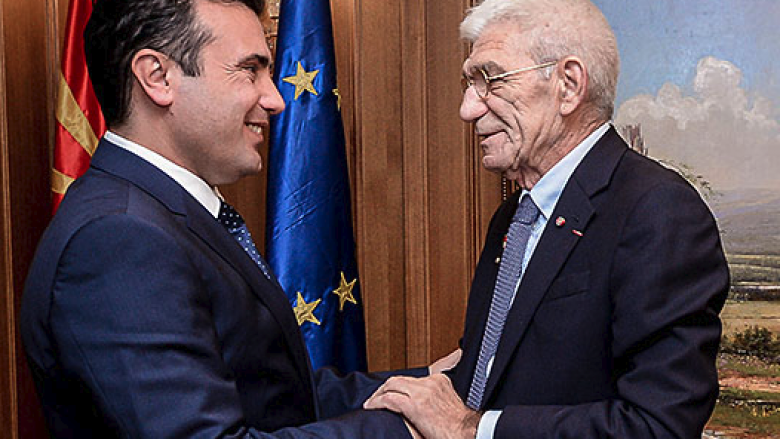 Zaev-Boutaris: Bashkëpunimi lokal, nismë për mirëbesim mes Maqedonisë dhe Greqisë