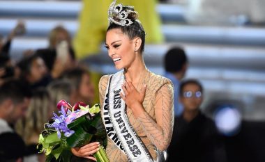 ‘Miss Universe 2017’ shpallet bukuroshja nga Afrika e Jugut, përfaqësuesja e Shqipërisë nuk hyn në listën e 16 finalisteve (Foto)