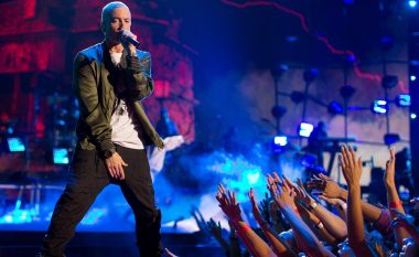 Eminemi do ta interpretojë premierë këngën e re në MTV EMA
