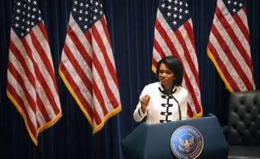 Sputnik: Condoleezza Rice përfshihet në dialogun Kosovë – Serbi?