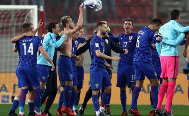 Kroacia nuk befasohet nga Greqia, kualifikohet në Kampionatin Botëror ‘Rusia 2018’