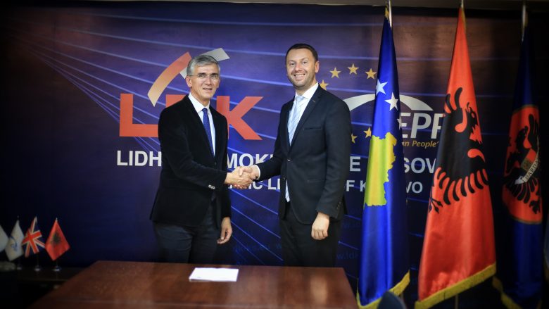 LDK e AAK arrijnë marrëveshje për bashkëqeverisje në Prishtinë