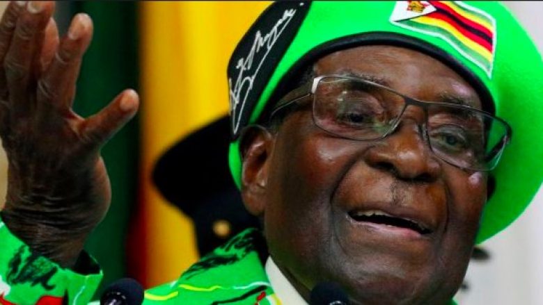 Historia e Robert Mugabes, heroit afrikan që u bë diktator patetik