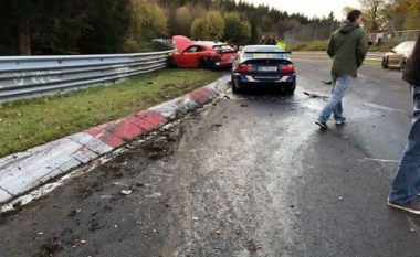 Paralajmërimi për kujdes i shoferit, në aksidentin ku u përfshinë 14 vetura (Video)