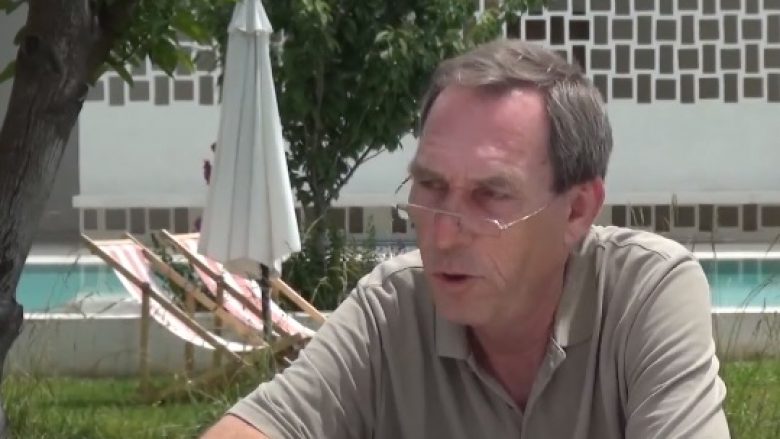 Zvicerani që më 1999 merrej me refugjatët e Kosovës, hapi një hotel e që 12 vite këtu jeton (Video)