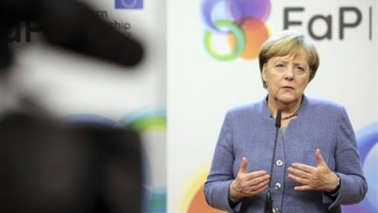 Merkel: Do ta formoj sa më parë qeverinë