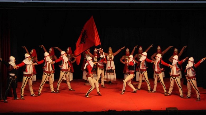 Maqedoni, do të themelohet ansambli i parë shqiptar i këngëve dhe valleve