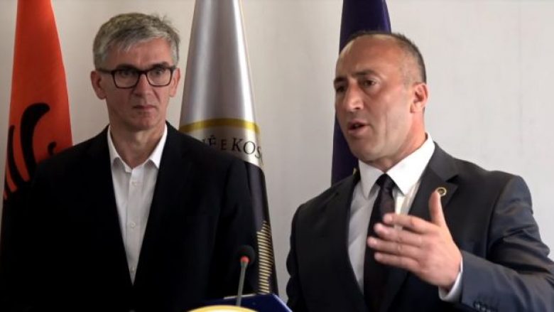 Vllahiu thotë se Haradinaj e kreu detyrimin kushtetues, me njoftimin e ambasadorëve rreth demarkacionit