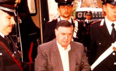 Njeriu që urdhëroi 150 vrasje, vdiq sot në spital – pamjet e arrestimit të bosit të Cosa Nostra-s (Video)