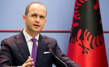 Bushati: Shqiptarët gati t’i drejtojnë institucionet e Maqedonisë së Veriut