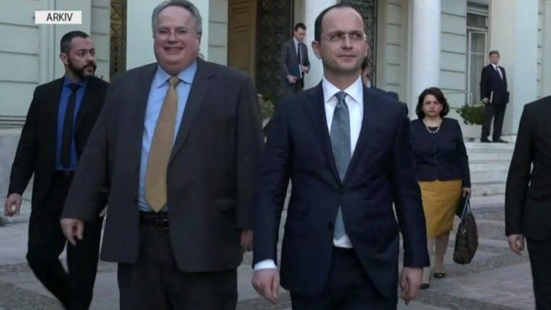 Ministrat Bushati e Kotzias arrijnë marrëveshje për detin, kalojnë tek ligji i luftës