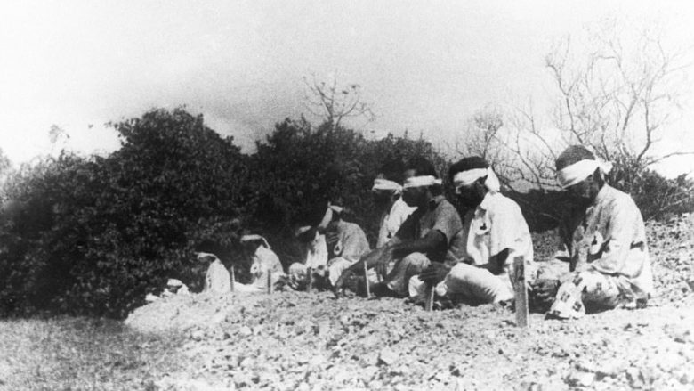 Pasi u vranë, u goditën me bajonetë për të siguruar vdekjen e tyre: Trajtimi barbar i “ushtarëve armiq” nga japonezët, në Luftën e Dytë Botërore (Foto,+18)