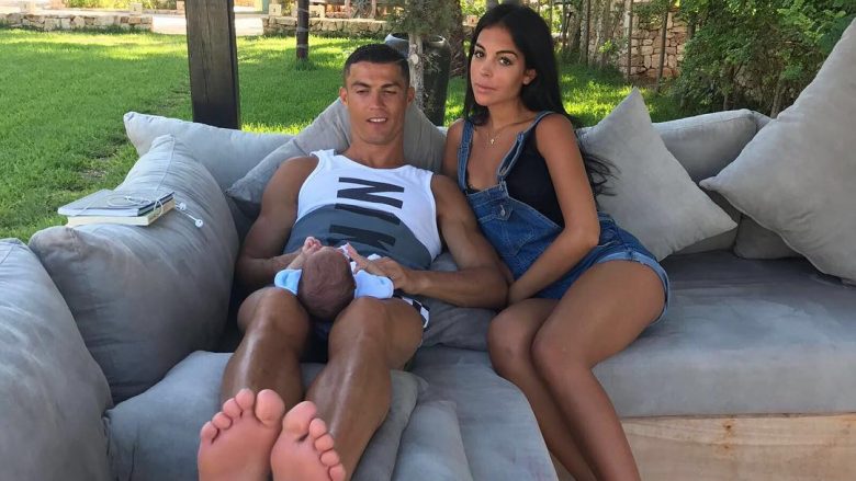 Cristiano Ronaldo: Të jesh baba është diçka shumë unike