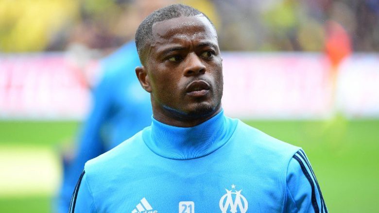 Evra nuk përjashton mundësinë e transferimit te Napoli