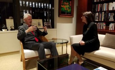 Ish-presidentja Jahjaga takon ish-presidentin amerikan Clinton (Foto)