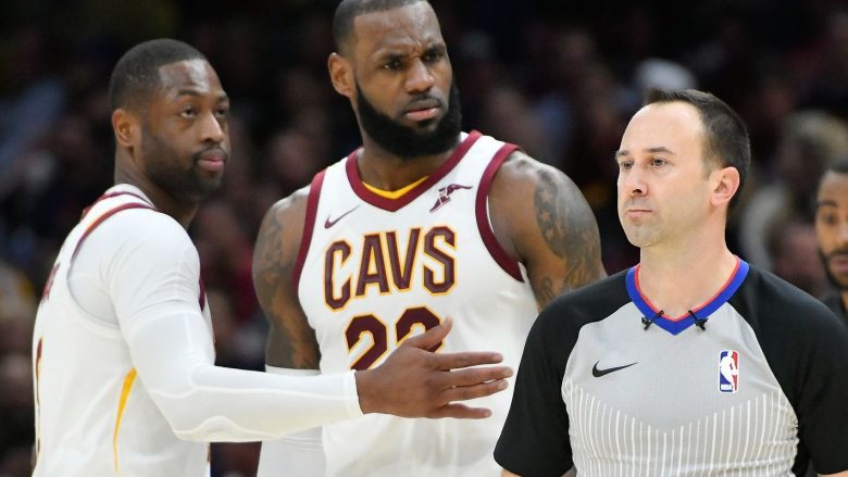 Fitorja e nëntë rresht për Cavs, LeBron përjashtohet për herë të parë në karrierë (Video)