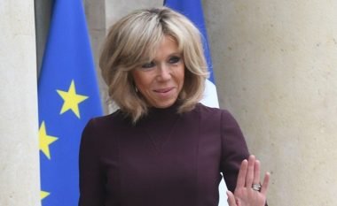 Mini-fundet në moshën 64-vjeçare: Truk për shkak të të cilit Brigitte Macron mini-fundet i rrinë në mënyrë fenomenale! (Foto)