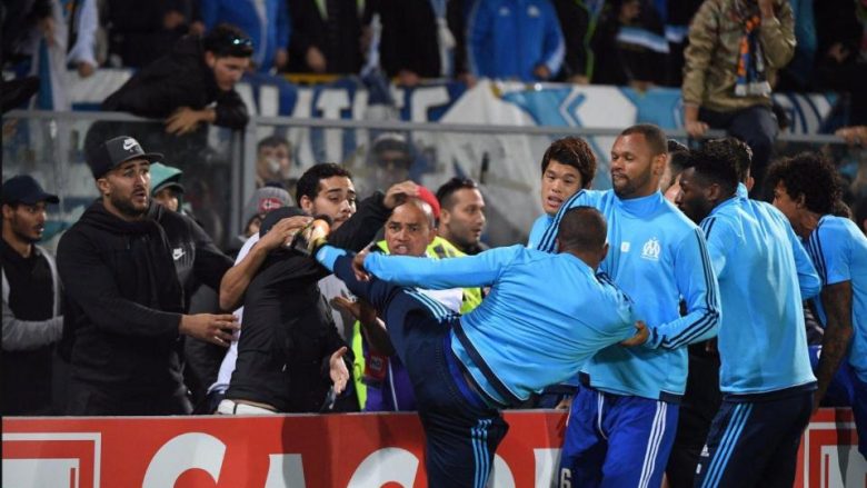 Marseille reagon ashpër pas goditjes që Evra i dha tifozit: Klubi dënon fyerjet e tifozëve ndaj lojtarëve (Foto/Video)